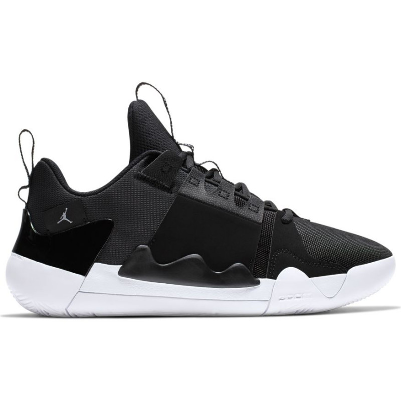chaussure basse lacoste jordan