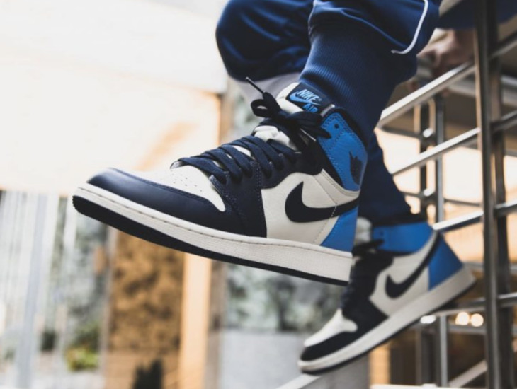 jordan retro bleu